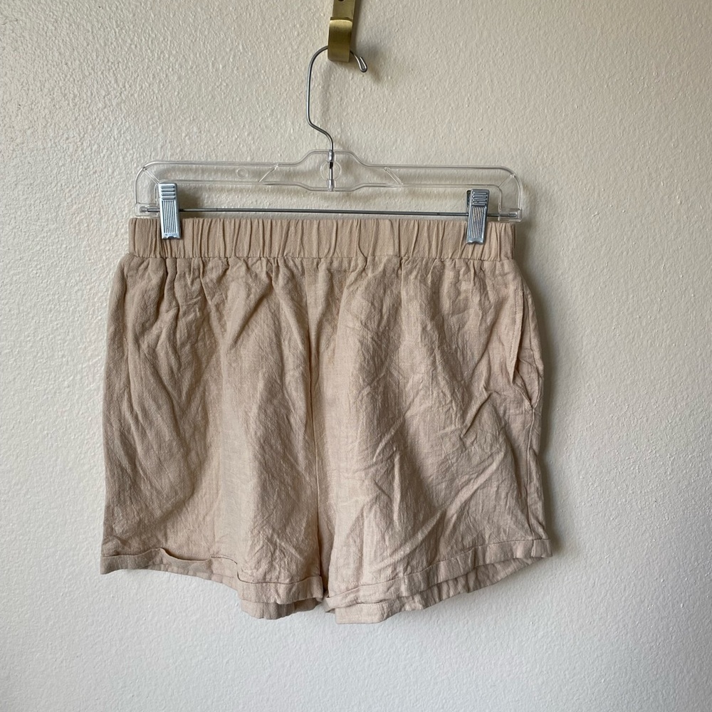 SNDYS Everyday Women’s Casual Shorts Beige Size Medium Pull On Lounge Shorts
